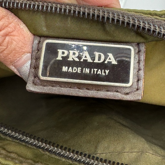 Prada - Authentic - Nylon/Canvas Messenger Crossbody - Green - Picture 10 of 16